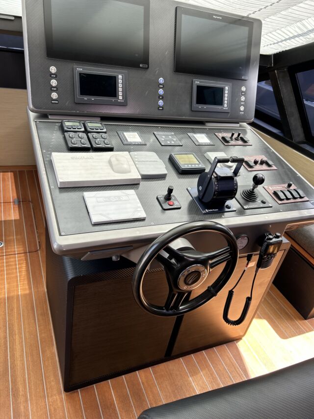 Marine Steering Repair Fast and Reliable Cable and Hydraulic Fixes